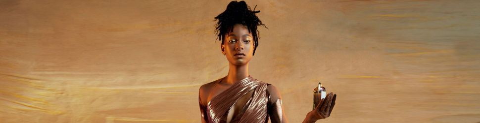 Alien Goddess : le nouveau parfum Mugler représenté par Willow Smith