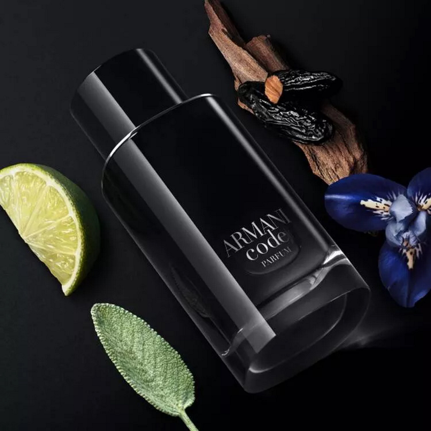 Armani Code Parfum La nouvelle fragrance représentée par RegéJean Page